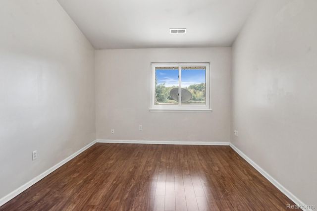 864 Amanda Lane, Pontiac, MI 48340