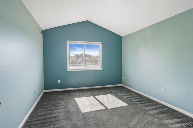 864 Amanda Lane, Pontiac, MI 48340