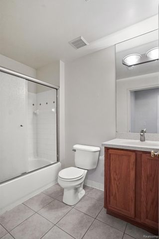 864 Amanda Lane, Pontiac, MI 48340