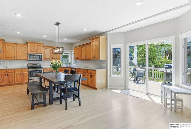 17321 Spencer Street, Omaha, NE 68116