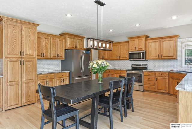17321 Spencer Street, Omaha, NE 68116