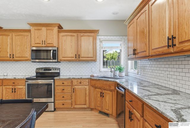 17321 Spencer Street, Omaha, NE 68116