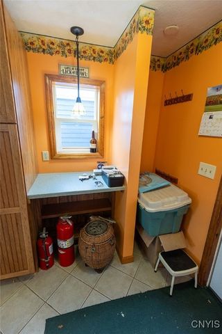 210 Melrose Drive, Clay, NY 13212