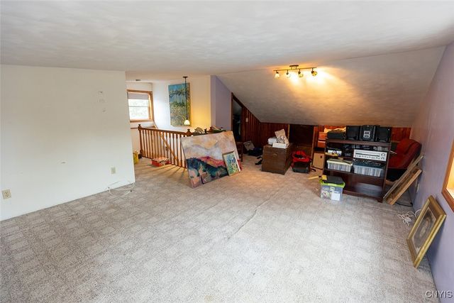 210 Melrose Drive, Clay, NY 13212