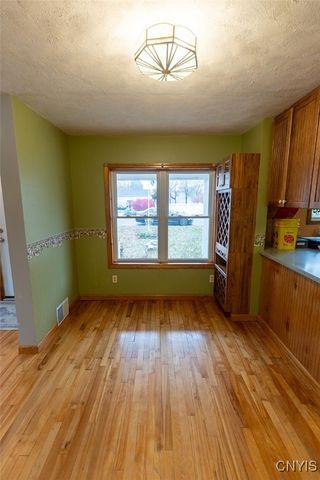 210 Melrose Drive, Clay, NY 13212