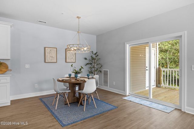 400 Lighthouse Lane B3, Cedar Point, NC 28584