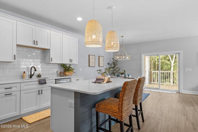 400 Lighthouse Lane B3, Cedar Point, NC 28584