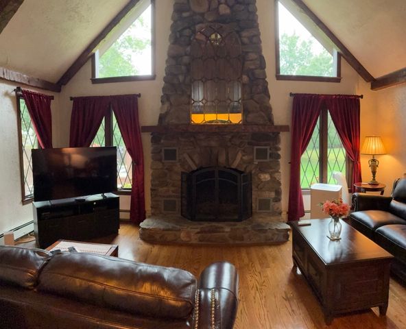 6 Old Homestead Road, Methuen, MA 01844