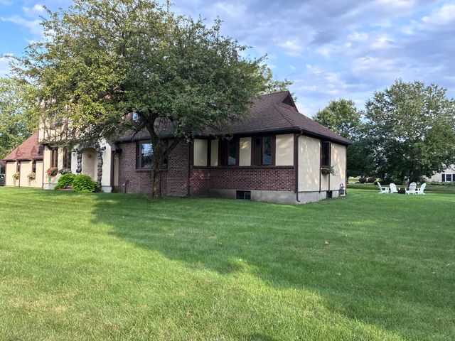 6 Old Homestead Road, Methuen, MA 01844
