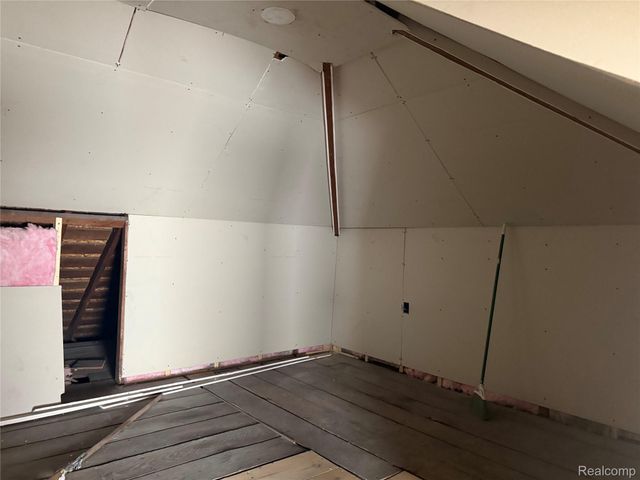 3230 Leslie Street, Detroit, MI 48238