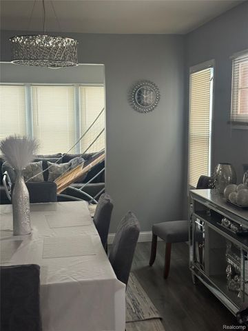 3230 Leslie Street, Detroit, MI 48238