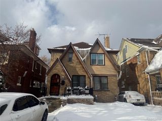 3230 Leslie Street, Detroit, MI 48238