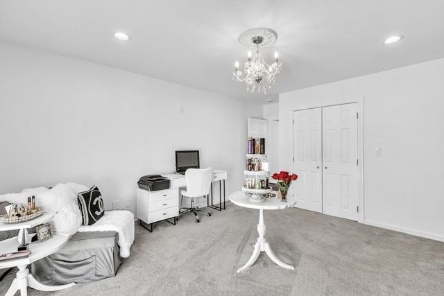 6 Strathmore Rd, Dartmouth, MA 02747