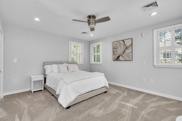 6 Strathmore Rd, Dartmouth, MA 02747