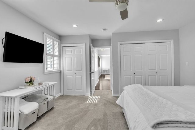 6 Strathmore Rd, Dartmouth, MA 02747