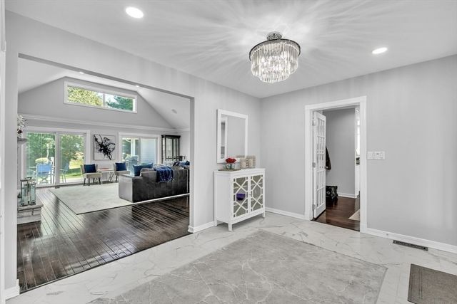 6 Strathmore Rd, Dartmouth, MA 02747