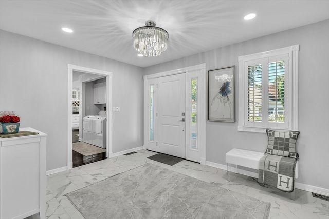 6 Strathmore Rd, Dartmouth, MA 02747