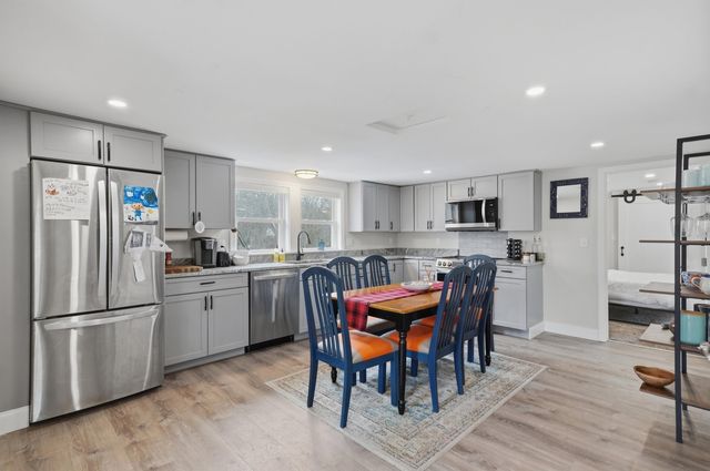 155 Court Street, Exeter, NH 03833