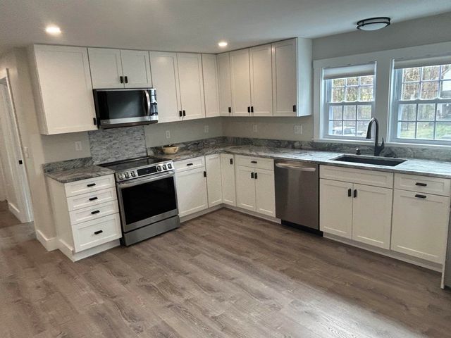 155 Court Street, Exeter, NH 03833