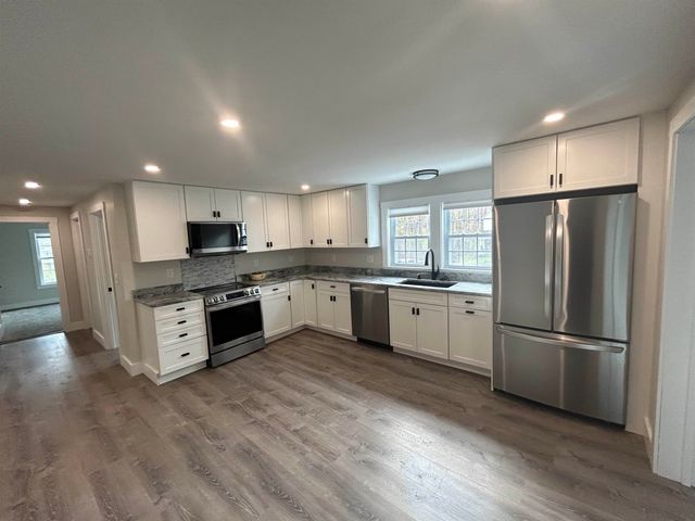 155 Court Street, Exeter, NH 03833