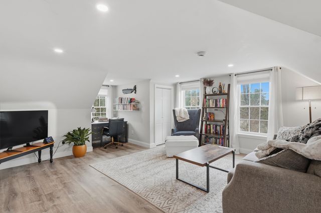 155 Court Street, Exeter, NH 03833