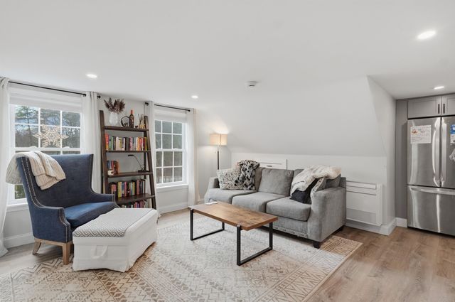 155 Court Street, Exeter, NH 03833