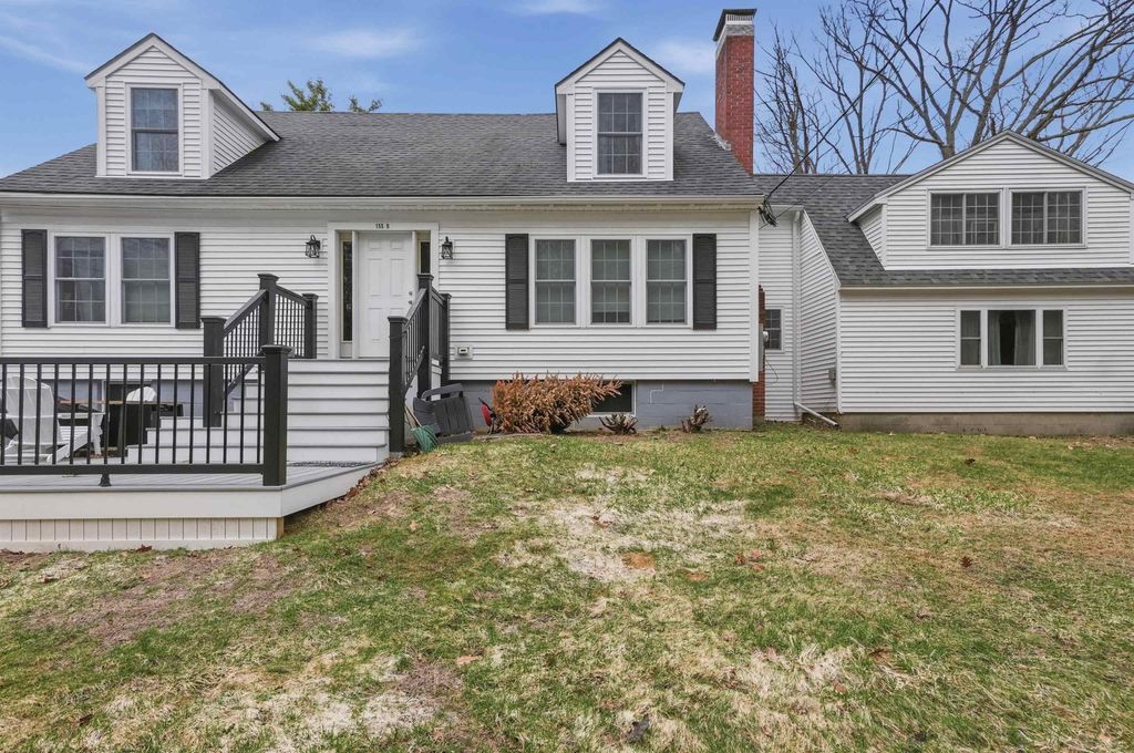 155 Court Street, Exeter, NH 03833