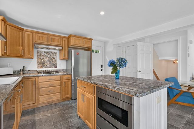 864 South Rd., Ashby, MA 01431