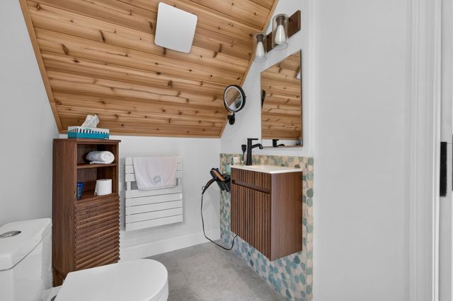 864 South Rd., Ashby, MA 01431