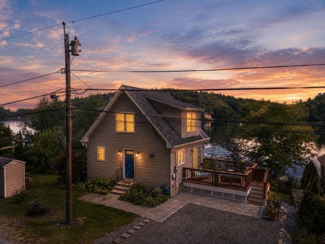 864 South Rd., Ashby, MA 01431