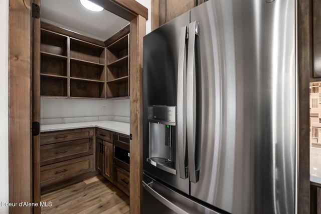 147 Backtrack RD, Sandpoint, ID 83864