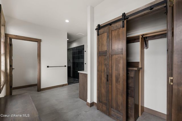 147 Backtrack RD, Sandpoint, ID 83864