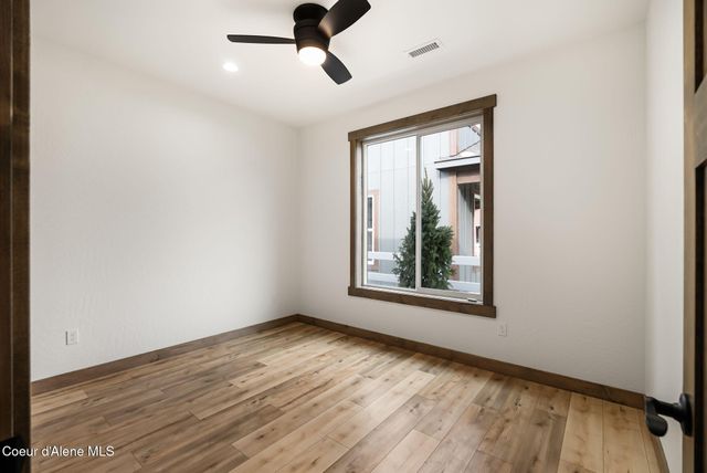 147 Backtrack RD, Sandpoint, ID 83864