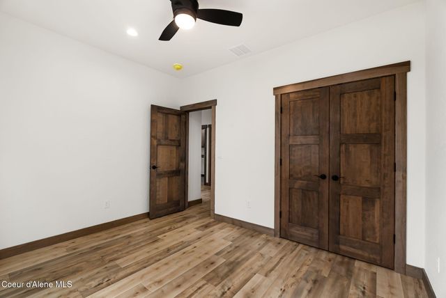 147 Backtrack RD, Sandpoint, ID 83864