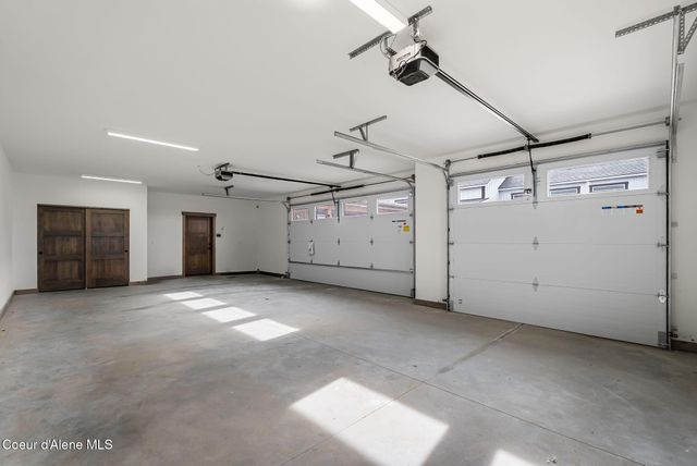 147 Backtrack RD, Sandpoint, ID 83864