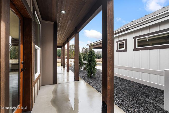 147 Backtrack RD, Sandpoint, ID 83864