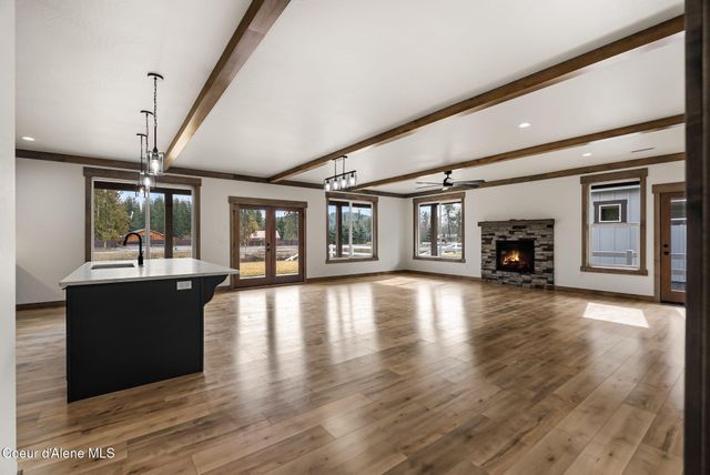 147 Backtrack RD, Sandpoint, ID 83864