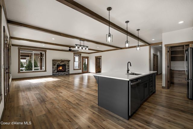 147 Backtrack RD, Sandpoint, ID 83864