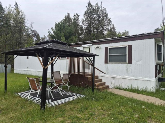 W7470 34th Street, New Lisbon, WI 53950