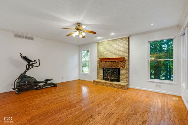 707 Emerald Drive, Lafayette, IN 47905