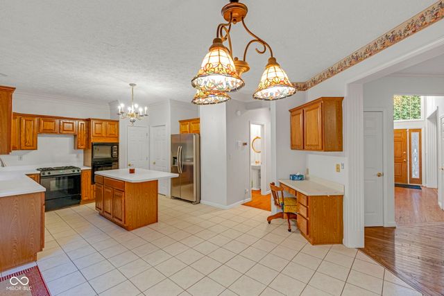 707 Emerald Drive, Lafayette, IN 47905