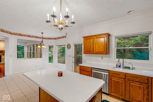 707 Emerald Drive, Lafayette, IN 47905