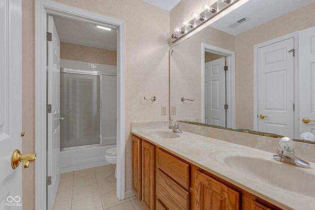 707 Emerald Drive, Lafayette, IN 47905