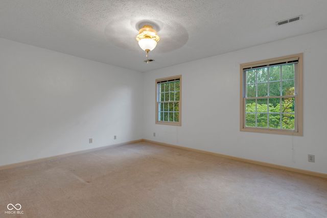 707 Emerald Drive, Lafayette, IN 47905