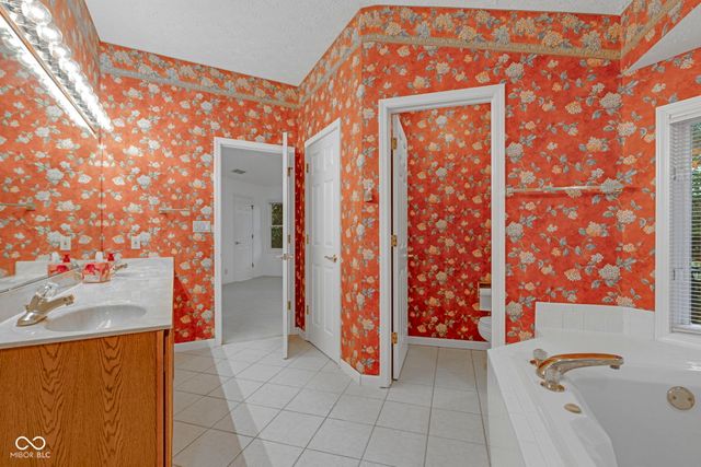 707 Emerald Drive, Lafayette, IN 47905