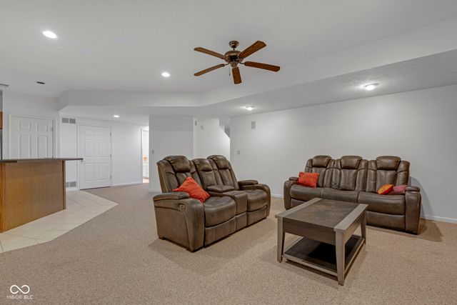 707 Emerald Drive, Lafayette, IN 47905