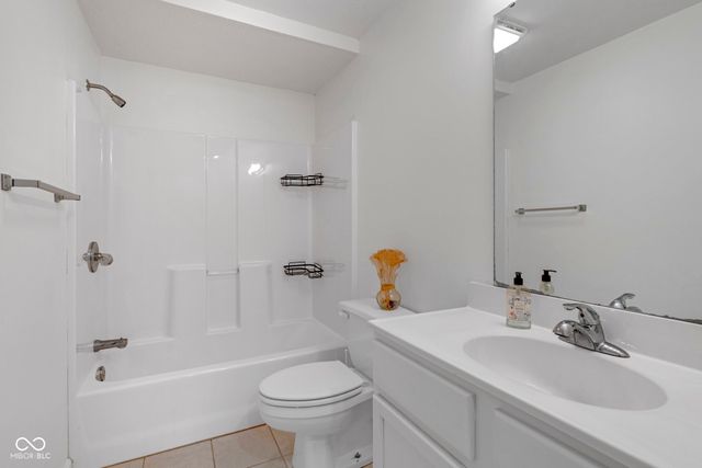 707 Emerald Drive, Lafayette, IN 47905