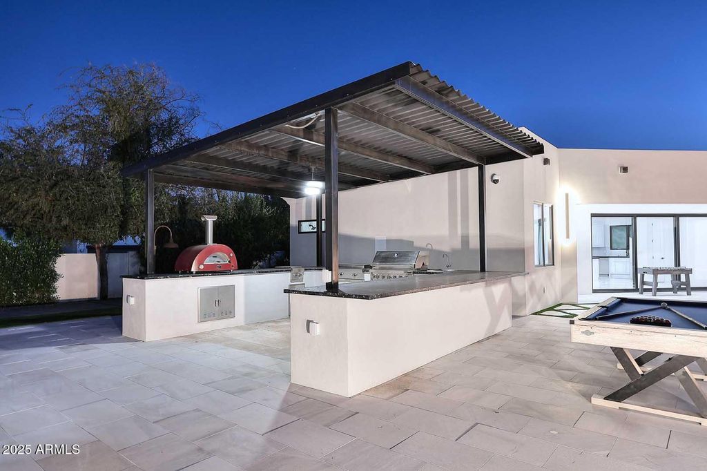 Image 104 of property listing at 6927 E DOUBLETREE RANCH Road, Paradise Valley, AZ 85253
