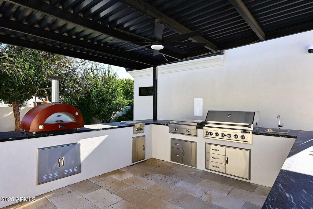 Image 105 of property listing at 6927 E DOUBLETREE RANCH Road, Paradise Valley, AZ 85253