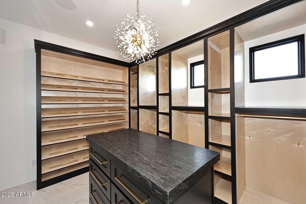Image 86 of property listing at 6927 E DOUBLETREE RANCH Road, Paradise Valley, AZ 85253